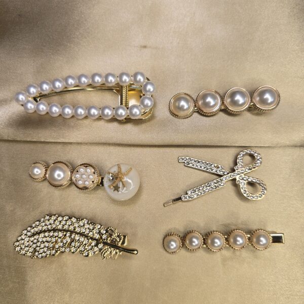 Elegant Pearl & Crystal Designer Hair Clips