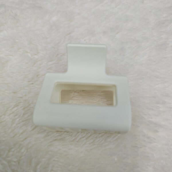 Matte Finish Square Hair Claw - Image 3