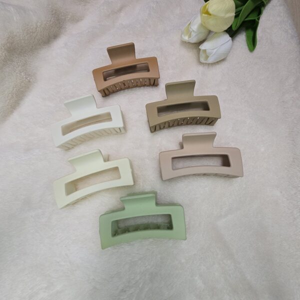 Large Matte Curved Square Hair Claw