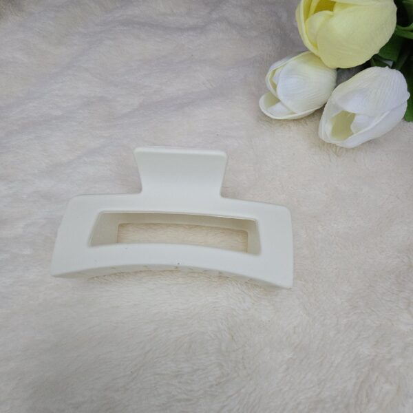 Large Matte Curved Square Hair Claw - Image 3