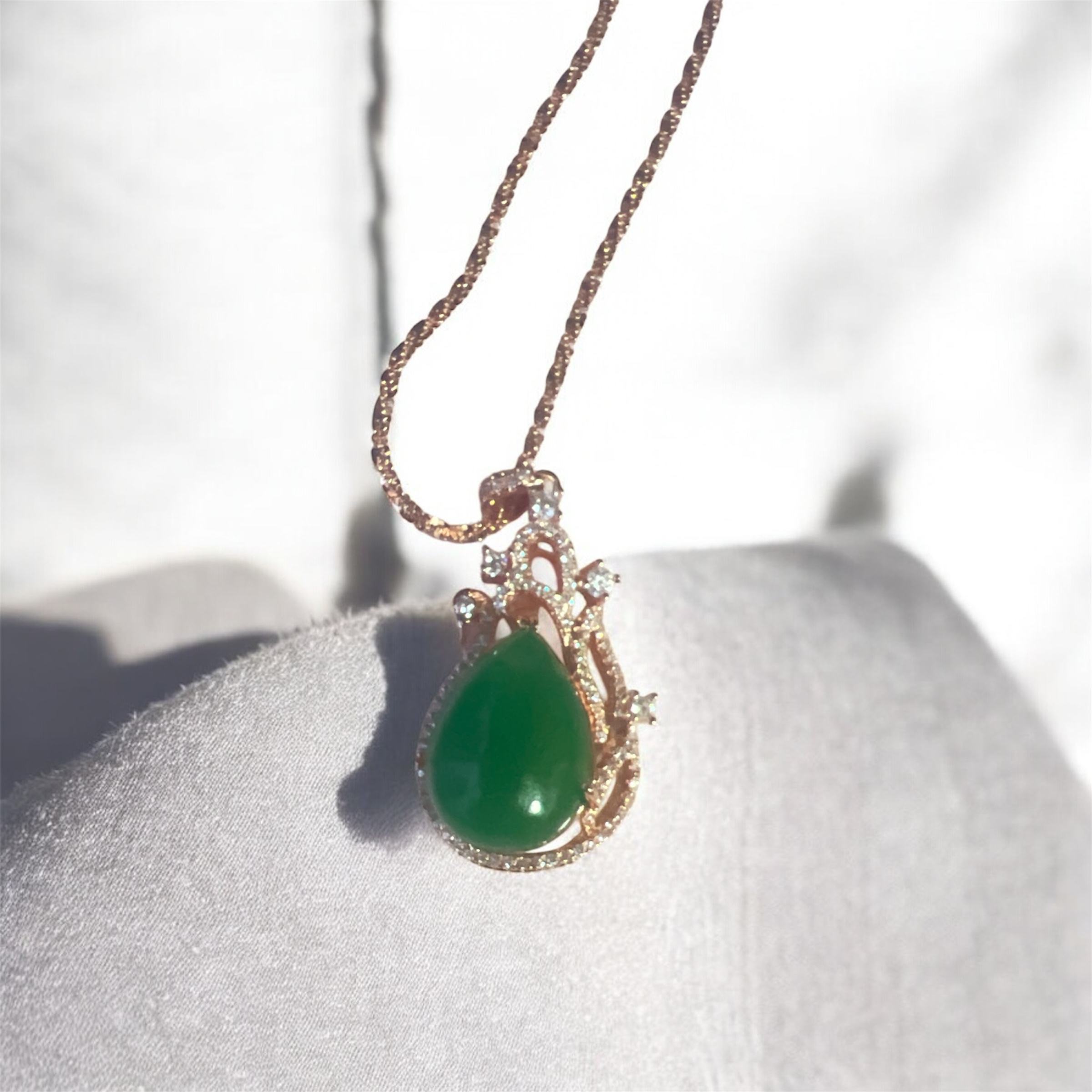 Royale Green Necklace - Image 5