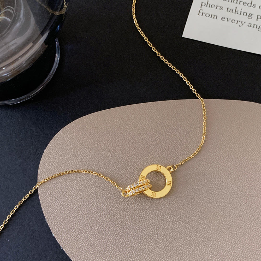 Hold Me Close Necklace - Image 4