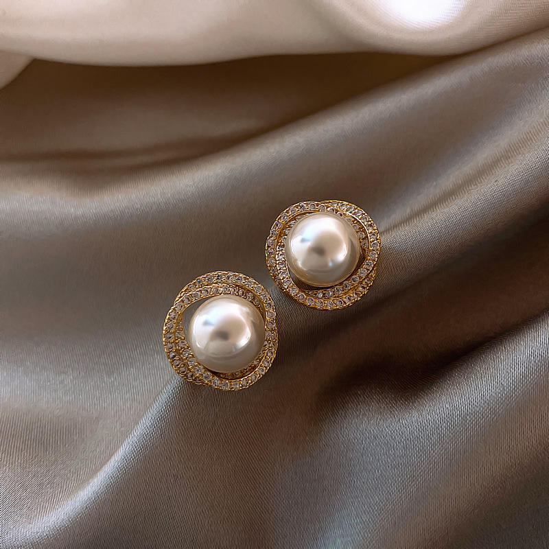 Luminous Pearl Crown - Image 6
