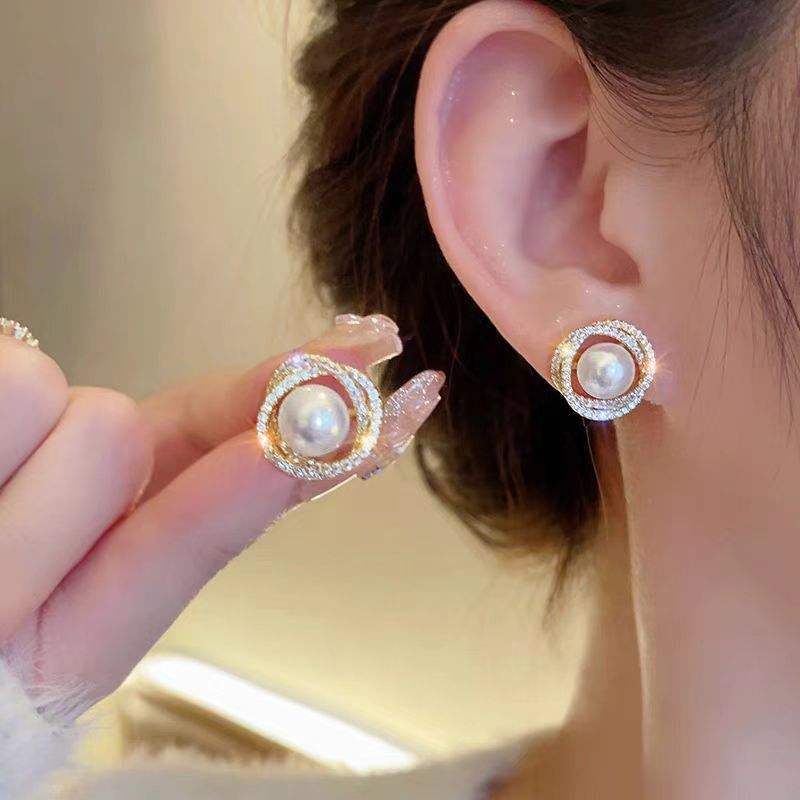 Luminous Pearl Crown - Image 4