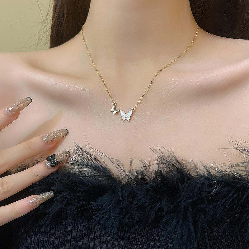 Luxe Knot Pendant - Image 3