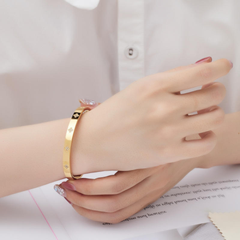 Timeless Blossom Bracelet - Image 3