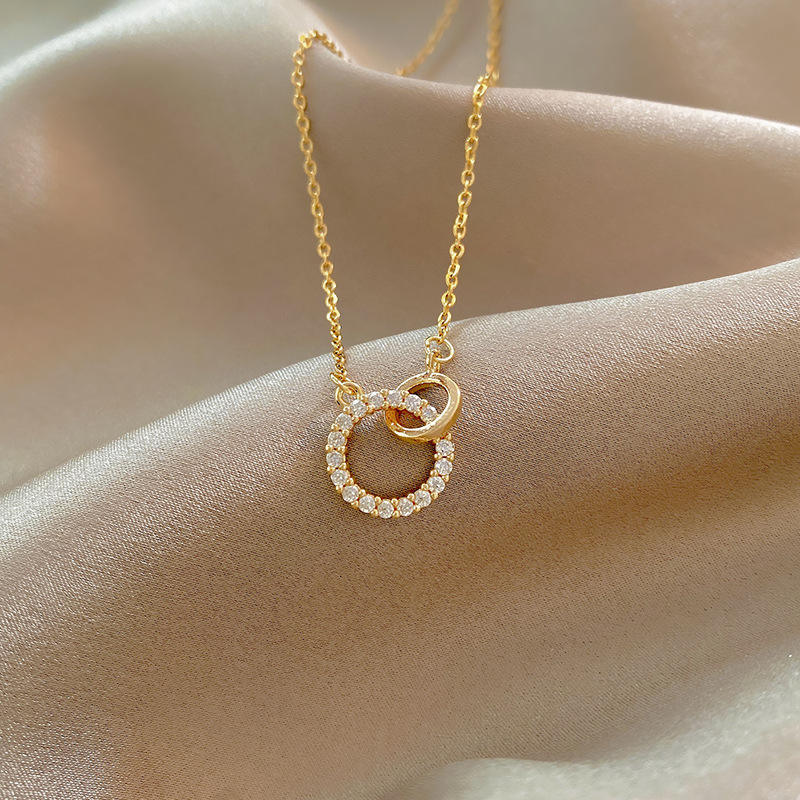 Subtle Scarlet Pendant - Image 6