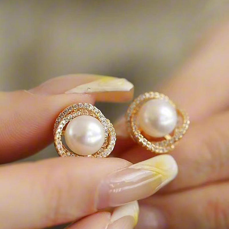 Luminous Pearl Crown - Image 2