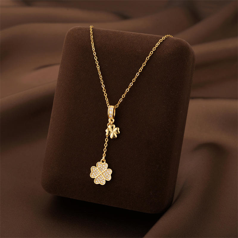 Flower hanging Necklace - Image 6