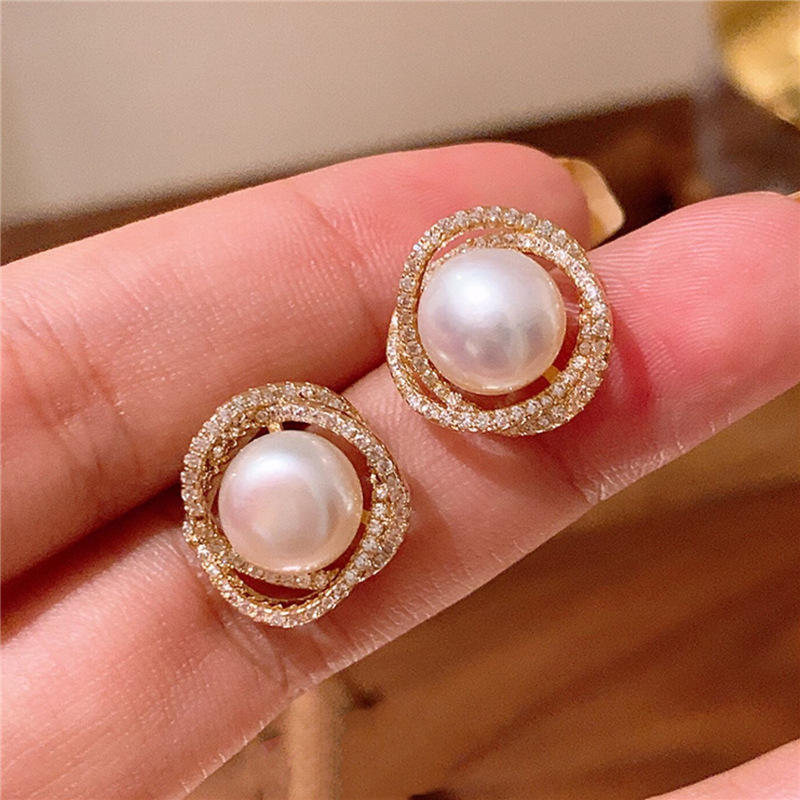 Luminous Pearl Crown - Image 5