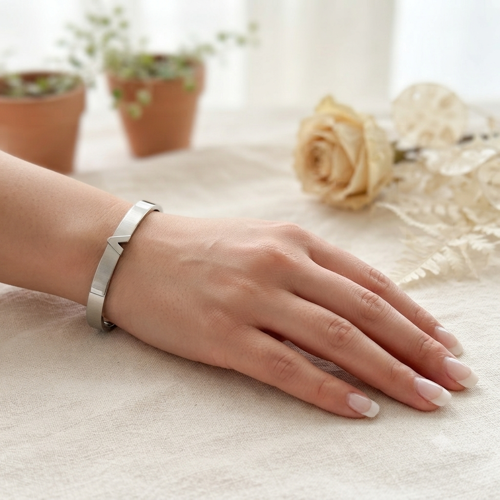 Victory Luxe Bangle - Image 2