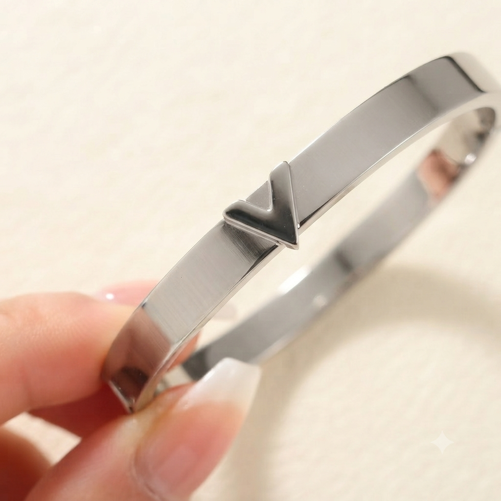 Victory Luxe Bangle - Image 4