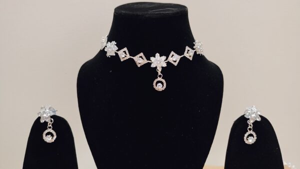 Diamond Dewdrop Ensemble